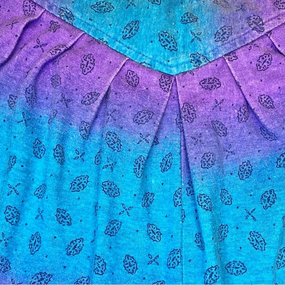 Vintage 80s purple & blue abstract ombré high waisted shorts 🌀 - Picture 4 of 13